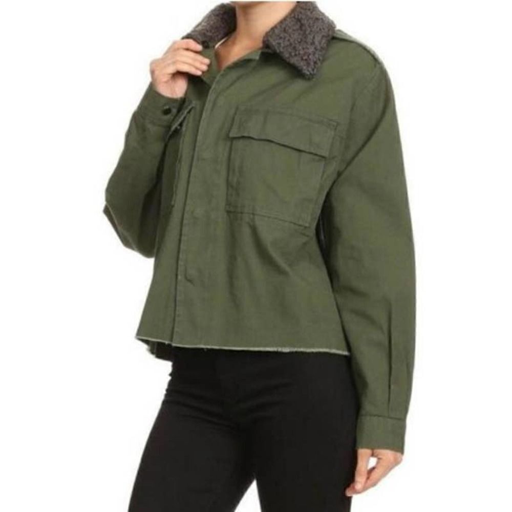 Anthropologie Twelve by ontwelfth Green Jacket with Fuzzy Collar Sz. M